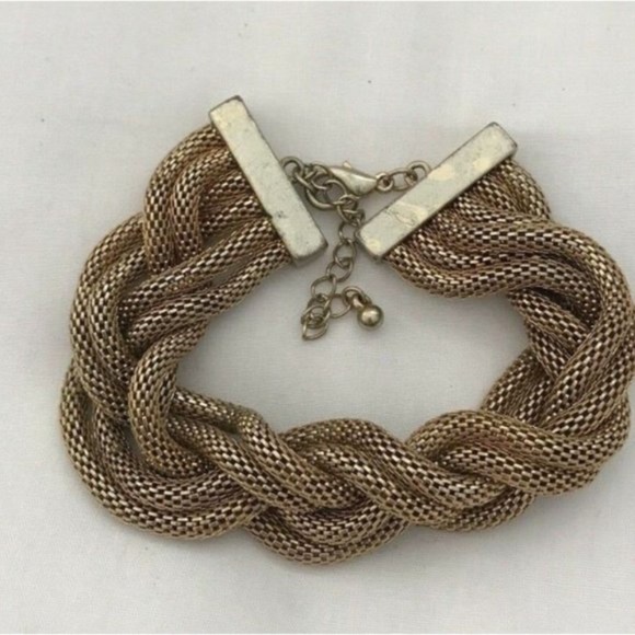 Large Goldtone Link Chunky Chain Bracelet - Picture 1 of 4